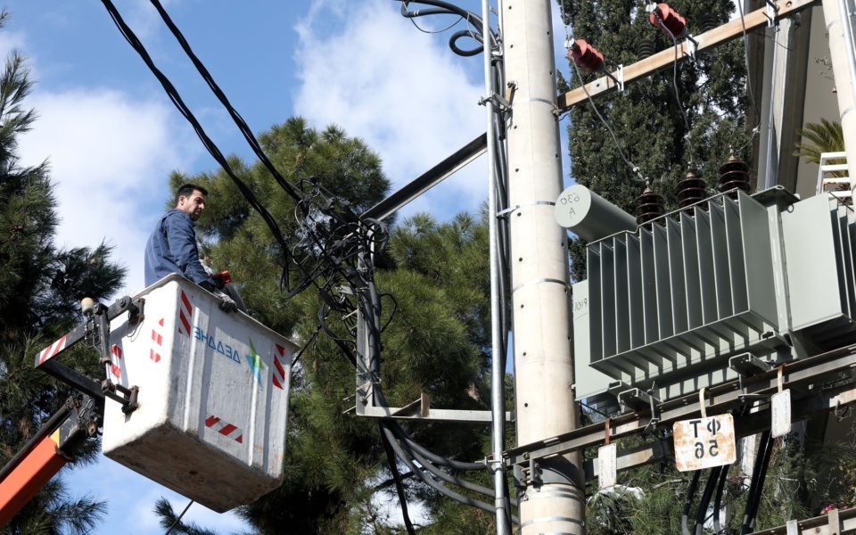 Κίνδυνος χωρίς ρεύμα την Μεγάλη Εβδομάδα, συνεχόμενες διακοπές>