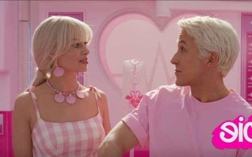 «Barbie» Trailer: Εξερευνήστε τον πραγματικό κόσμο με την Margot Robbie και τον Ryan Gosling>