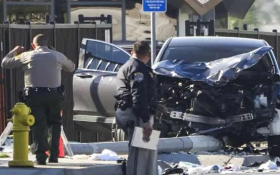 Συγκλονιστικό βίντεο: Γυναίκα πέφτει πάνω σε απατηλό σύζυγο και ερωμένη στην Αυστραλία>