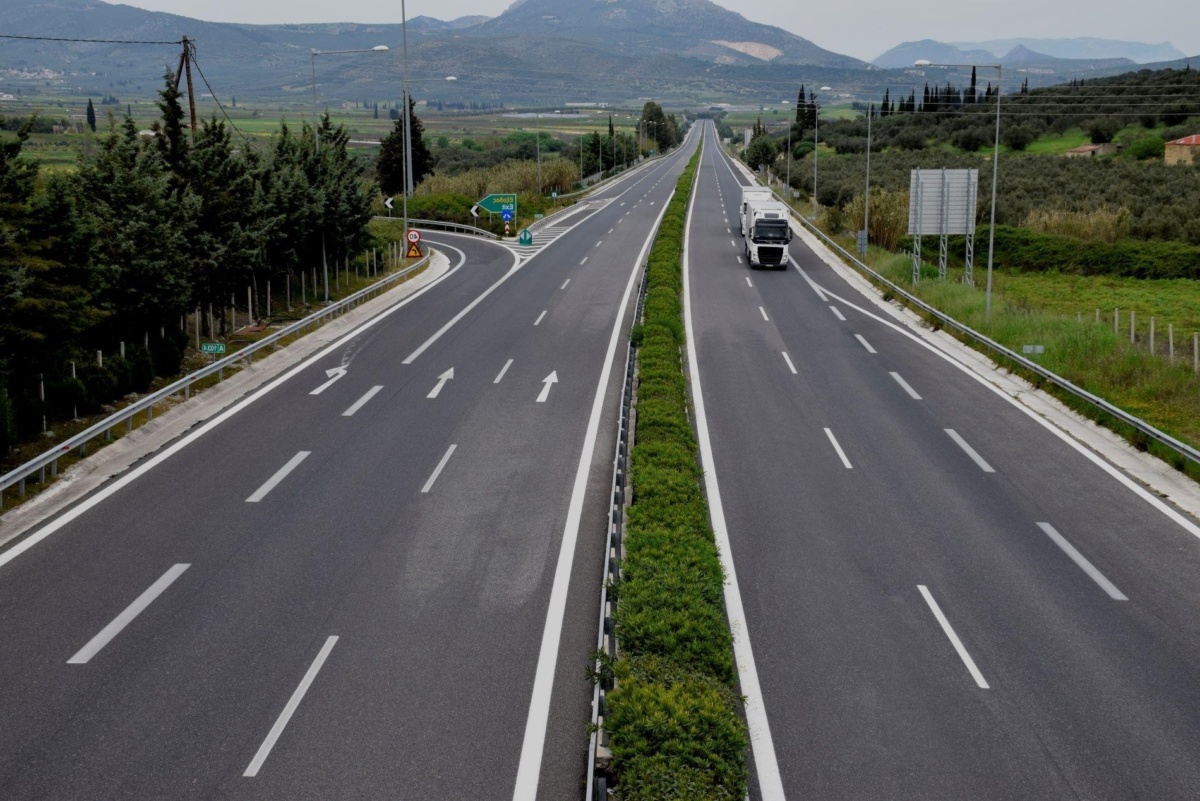 Απίστευτο: Άνδρας ξεχνά τη γυναίκα του στον αυτοκινητόδρομο κατά τη διάρκεια στάσης έκτακτης ανάγκης