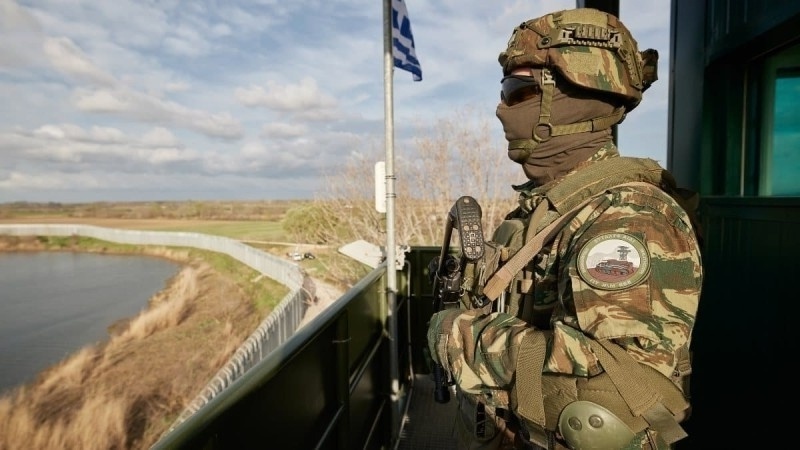 Έβρος Συναγερμός: 37 μετανάστες, μεταξύ των οποίων 12 παιδιά, βρέθηκαν σε τουρκικό νησί